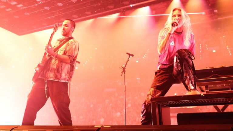 “ستسمعون موسيقى كروية فريدة من نوعها!” .. تفاصيل مشوقة عن مفاجأة “لينكين بارك” في نهائي دوري أبطال أوروبا