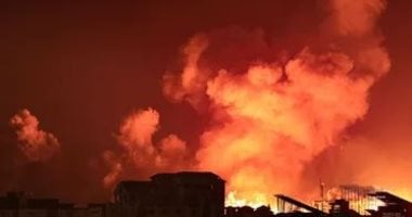 باختصار.. أهم الأخبار العالمية والعربية حتى منتصف الليل.. أمريكا وفرنسا يشيدان بدور مصر فى صفقة غزة.. 86 شهيدا فى غزة خلال يوم.. أوباما وكلينتون وبوش يقاطعون مأدبة حفل تنصيب ترامب.. وبابا الفاتيكان يتعرض للسقوط