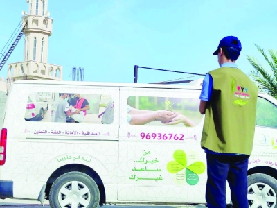 العمل الخيري ينشر بهجة العيد في أوساط الأسر المستحقة