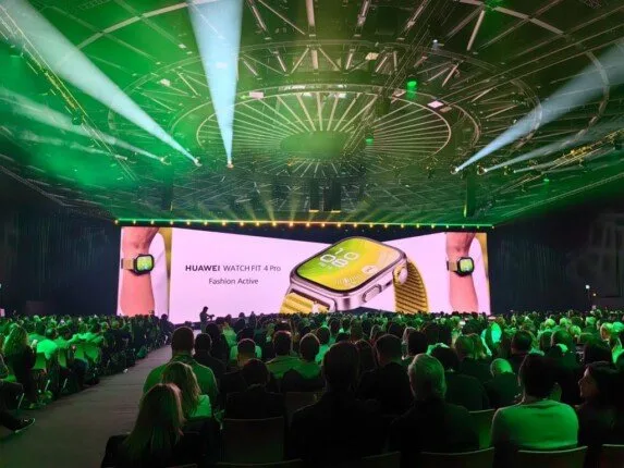 بإلهام عنوان “موضة المستقبل”.. هواوي تطرح مجموعة جديدة من الأجهزة القابلة للارتداء.