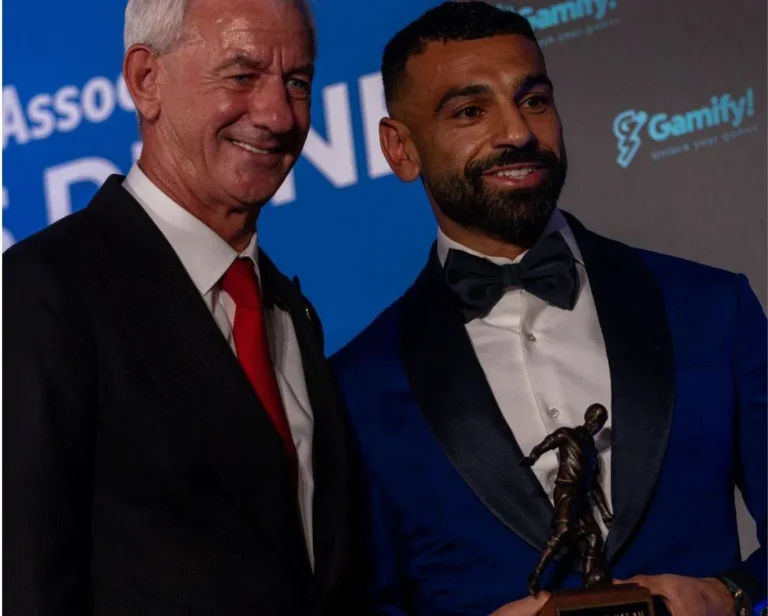 «تفاعل سوشيالي» واسع مع تتويج صلاح بجائزة «الأفضل» في الدوري الإنجليزي