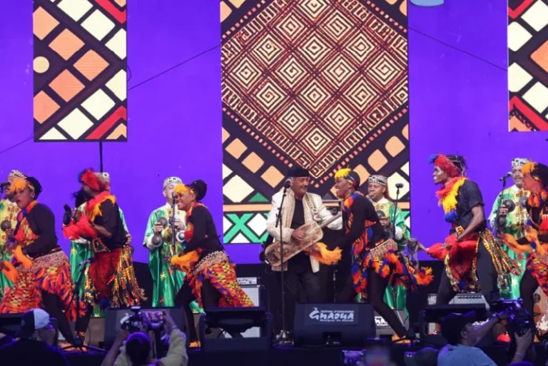 مهرجان كناوة بالصويرة يسدل الستار على دورته الـ26 بعد ثلاثة أيام من التمازج الفني والحوار الثقافي