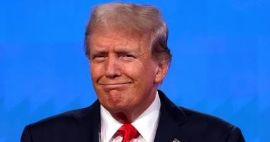 العالم هذا الصباح.. ترامب يعلن عن خبره الأهم والأكثر تأثيرا وهو تخفيض سعر الدواء فى أمريكا.. مقتل 23 شخصا على يد مسلحين وسط نيجيريا.. ومصرع 3 وإنقاذ 57 آخرين حاولوا عبور المتوسط من ليبيا إلى إيطاليا بقارب هجرة