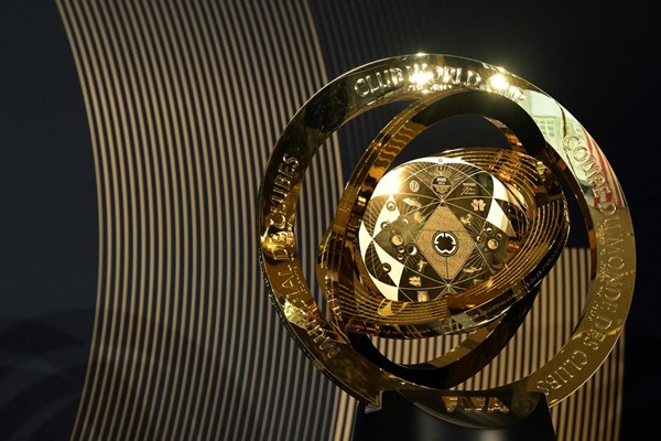 نهائي «مونديال الأندية» يتحول إلى «مهرجان موسيقي»