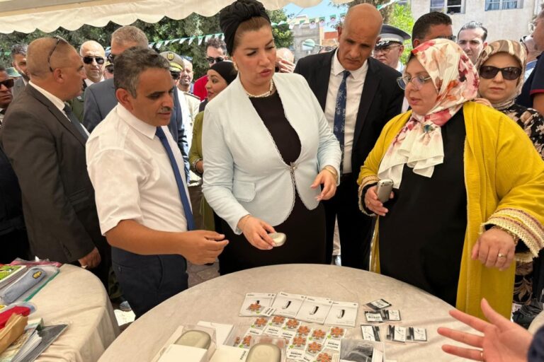 الدولة ملتزمة بتوفير الحماية الاجتماعية لكل المواطنين