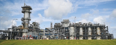 لماذا يقل المعروض في سوق النفط رغم زيادات كبيرة في إنتاج أوبك بلس؟