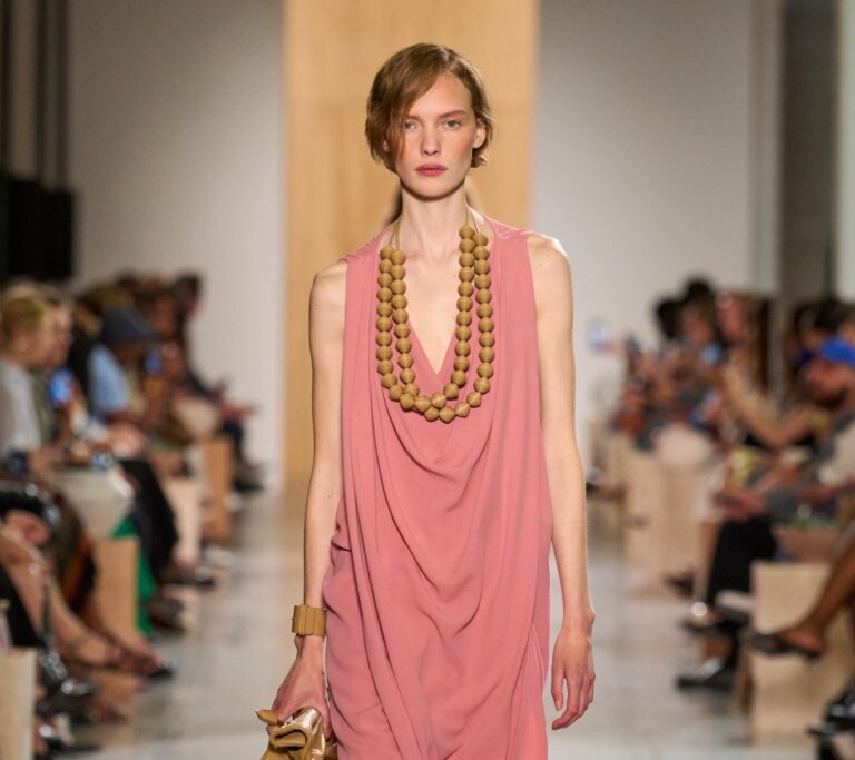 أسبوع نيويورك للموضة ينطلق اليوم بعشرة عروض.. أبرزها مايكل كورس