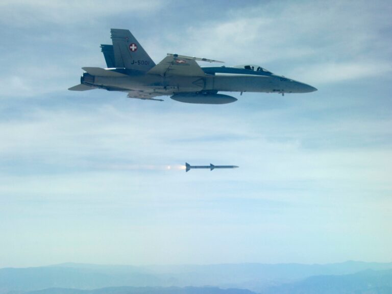 بيع صواريخ أمرام الأميركية لباكستان يقض مضجع الهند