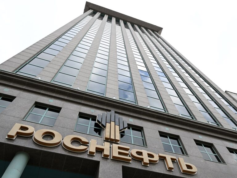 روسيا تقلل من تأثير العقوبات الأميركية على أكبر شركتي نفط لديها | أخبار