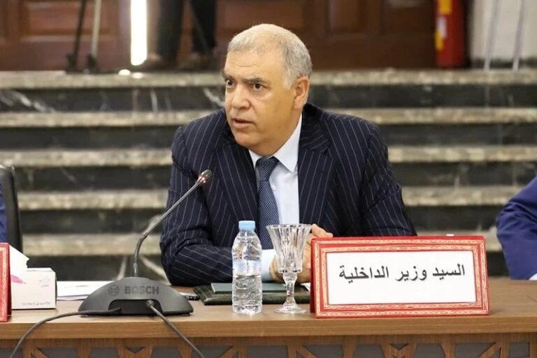 لفتيت يكشف حصيلة الحوار الاجتماعي القطاعي والدعم المالي للجماعات الترابية