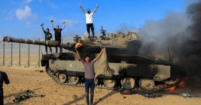 لوبوان: كيف أفلتت أحداث 7 أكتوبر من رقابة الاستخبارات الإسرائيلية؟ | سياسة