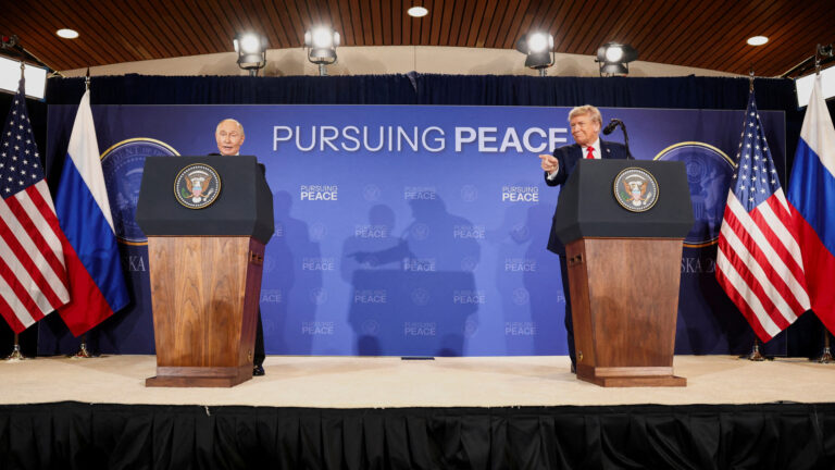 ما السر وراء إلغاء قمة ترامب وبوتين وهل تعثرت جهود السلام بأوكرانيا؟