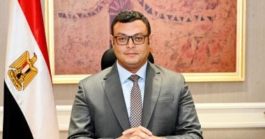 وزير الإسكان يهنئ شركة المقاولون العرب بمناسبة حصد 5 جوائز