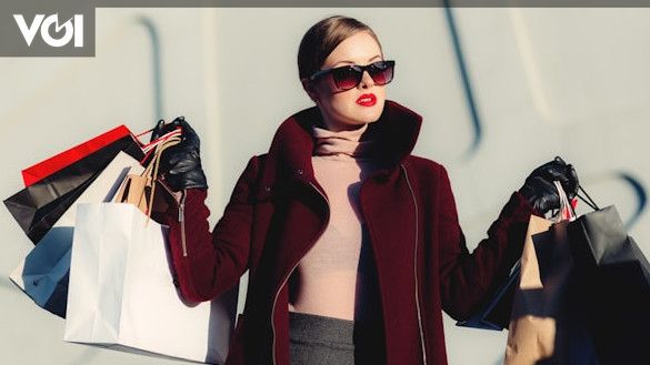 اتجاهات رياضة الفتيات شائعة على وسائل التواصل الاجتماعي ، بين النكات والأدلة على الذكاء المالي للمرأة