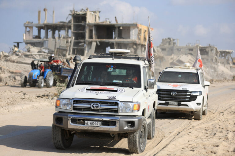 الإهمال يقتل المصابين بغزة وصمت واشنطن يفاقم معاناة السودان