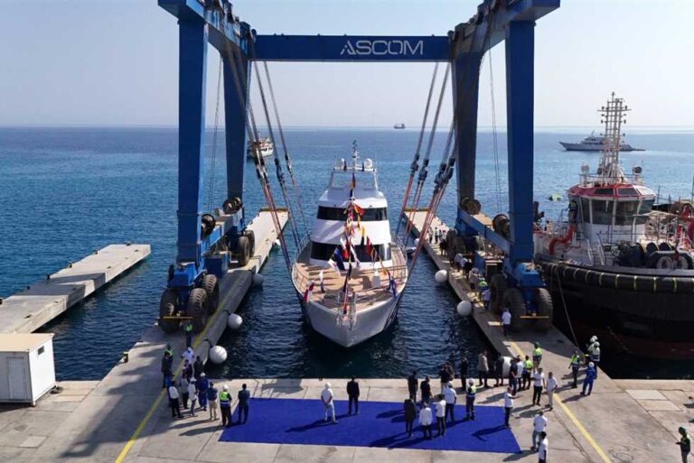 الفريق أسامة ربيع يشهد تدشين باكورة إنتاج شركة «قناة السويس» من اليخوت (تفاصيل وصور)