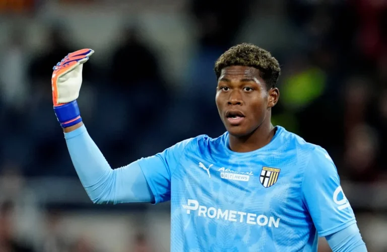 كسر في المعصم والإصبع يُغيِّب سوزوكي عن تشكيلة اليابان