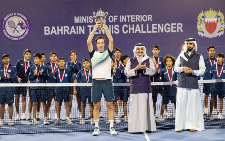 أخبار الخليج | بطولة وزارة الداخلية ATP تشالنجر للتنس تفوز بجائزة أفضل تنظيم بطولة فـي العالم