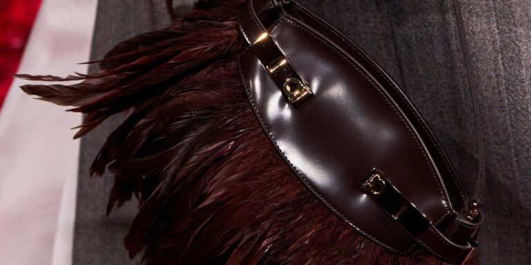 إليك تصاميم حقائب تصدرت صيحات الموضة لعام 2025