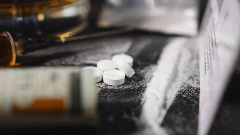 الإمارات تعيد صياغة قانون المخدرات لترسيخ مجتمع أكثر أمناً وعدالة