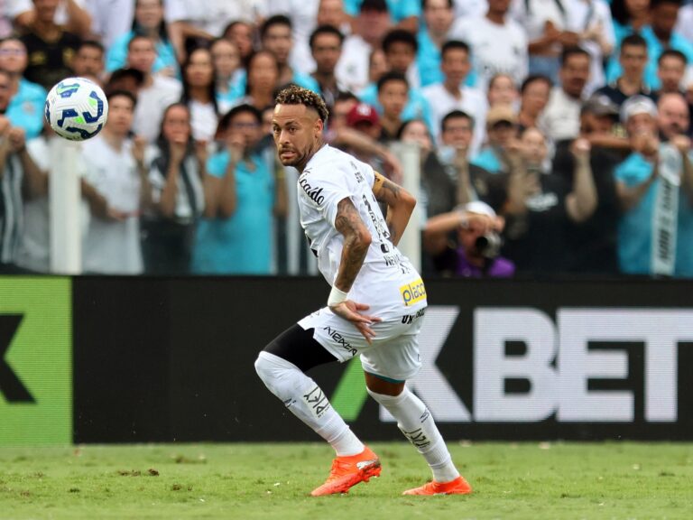 بعد إنقاذ سانتوس من الهبوط.. نيمار “المضحي” يعلن خضوعه لعملية جراحية | رياضة