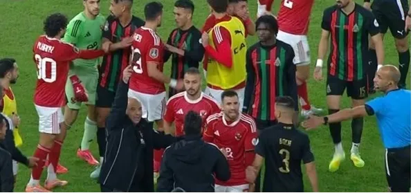 «كاف» يحيل أحداث مباراة الأهلي والجيش الملكي للجنة الانضباط