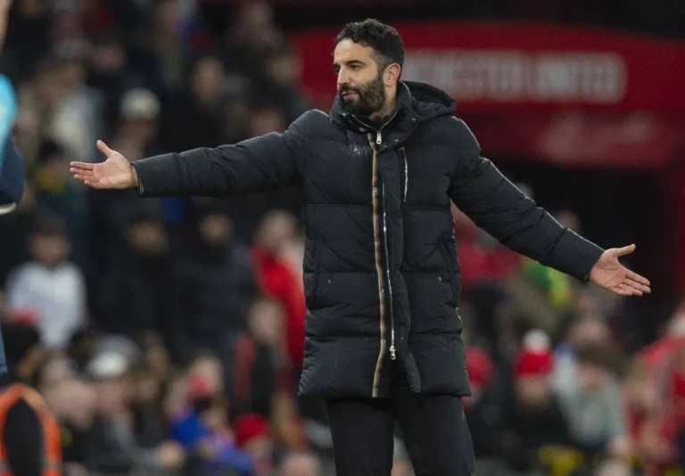 يونايتد بحاجة للفوز في 20 مباراة متتالية