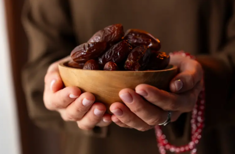 التمور أنواع .. مختصون يحددون شروط ووقت تناولها برمضان | صحة وبيئة