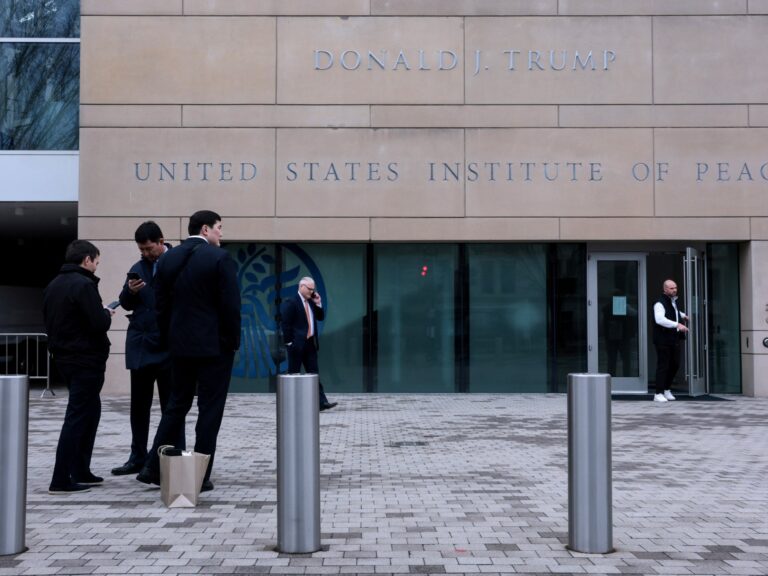 جدل وصراع قضائي.. ما قصة “معهد ترمب” الذي يستضيف اجتماع مجلس السلام؟