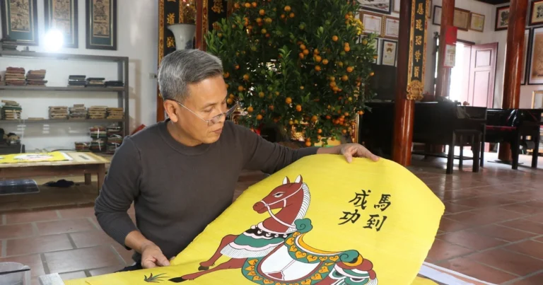 دعونا نستكشف معنى الحصان في اللوحات الشعبية في دونغ هو خلال عام الحصان (بينه نغو).